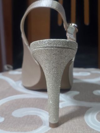 Zapatos de tacón Catwalk beige/plateado talla 39