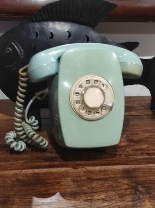 Teléfono antiguo retro