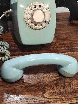 Teléfono antiguo retro