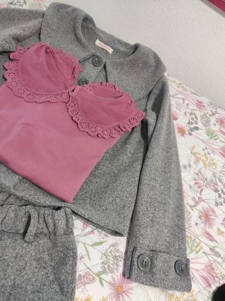 Conjunto niña chaqueta y pantalón corto