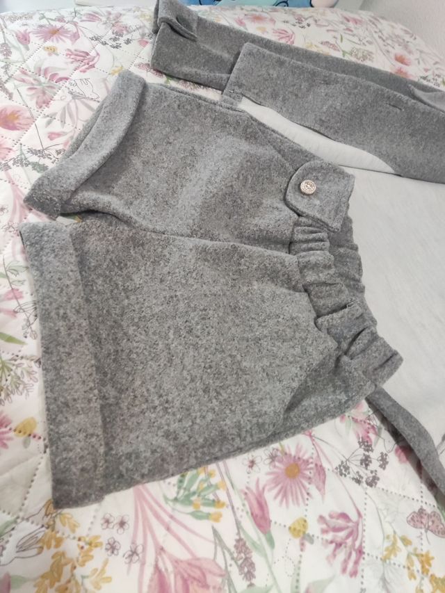 Conjunto niña chaqueta y pantalón corto