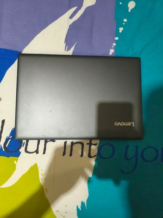 Ordenador portátil Lenovo Ideapad 520+ratón+funda