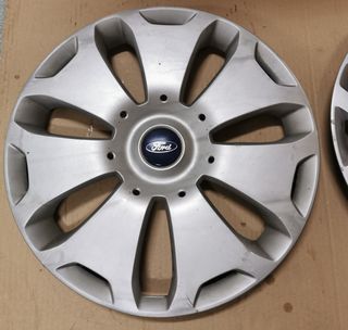 (77) 2 Tapacubos 16" Ford Focus/Mondeo originales