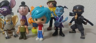 Lote de figuras de personajes variados