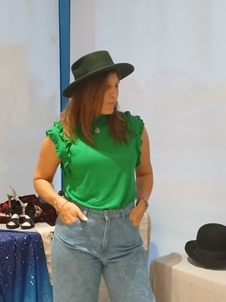 Sombrero verde y negro, todos los calores 