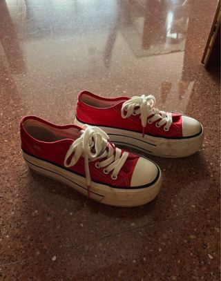 Zapatillas rojas plataforma