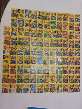 179 cromos de fútbol de panini  temporada 21-22