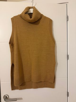 Jersey chaleco marrón cuello alto sin mangas