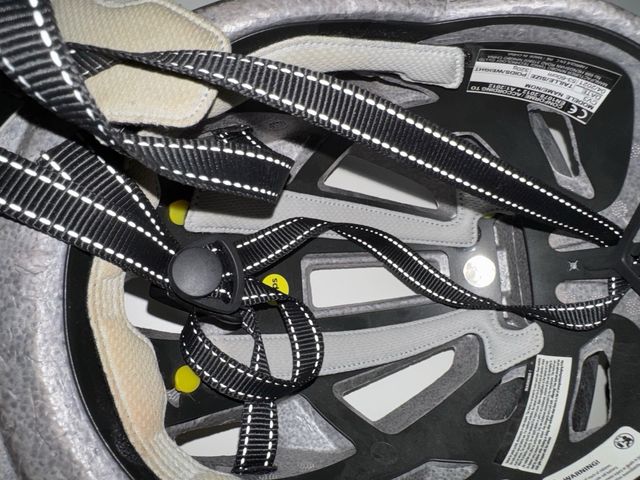 Casco de bicicleta blanco