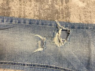 Pantalones vaqueros Zara desgastados