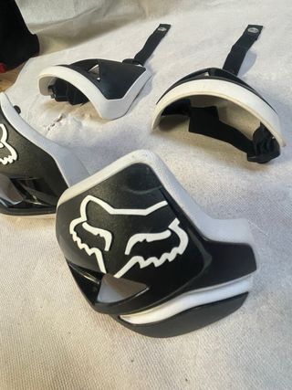 Peto Fox Raptor Negro