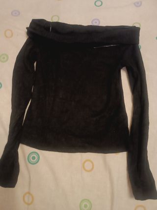 Jersey negro escote Bardot