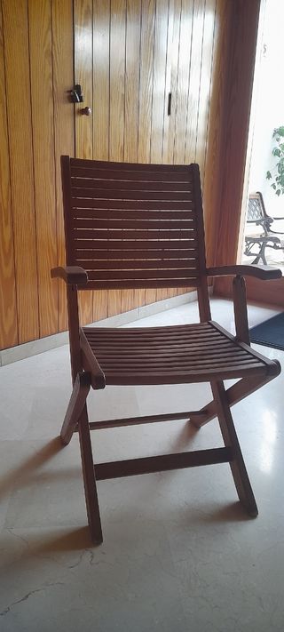 Silla plegable de madera