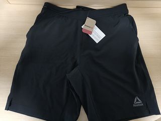 Pantalón corto Reebok negro nuevo
