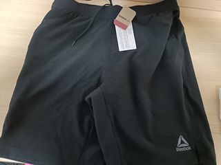 Pantalón corto Reebok negro nuevo