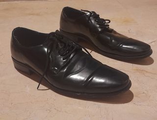 Zapatos de cuero negros