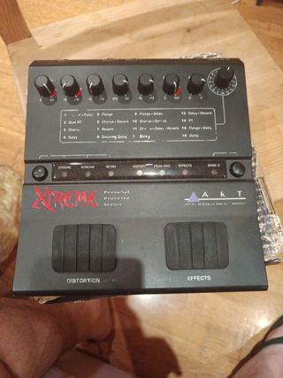 Pedal Multiefectos Guitarra AkT Xtreme
