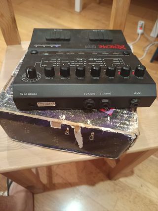 Pedal Multiefectos Guitarra AkT Xtreme