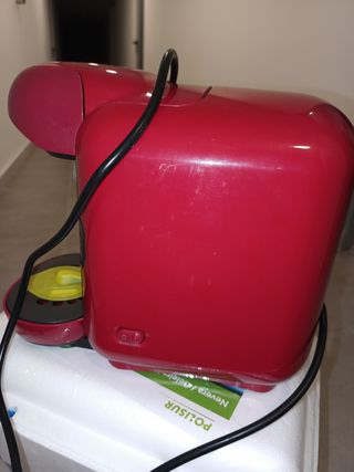 Cafetera Bosch Tassimo Roja
