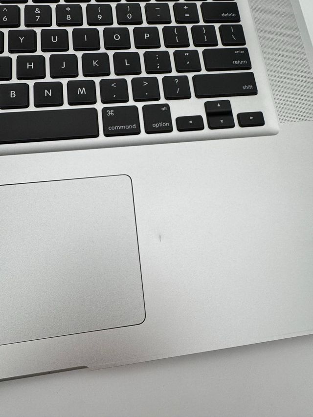 MacBook Pro 15 Intel i7 16GB RAM 2TB OS HighSierra