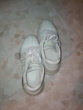 Zapatillas Gucci beige