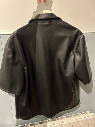 Camisa Chaqueta Zara Cuero Negra Manga Corta