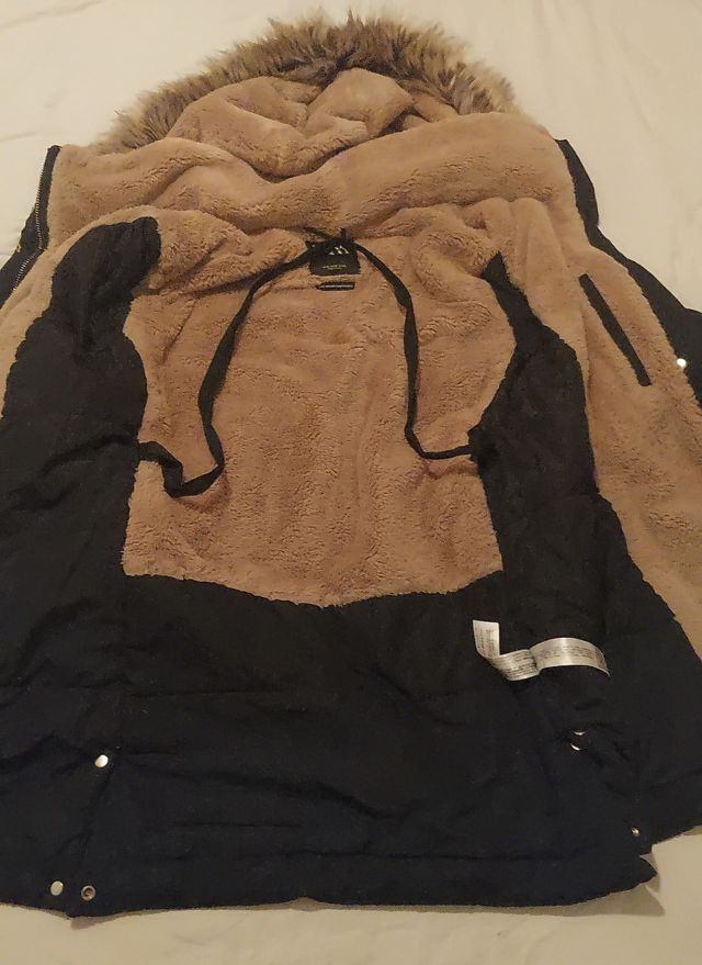 Chaqueta Zara abrigo forro polar, hermosa !!!
