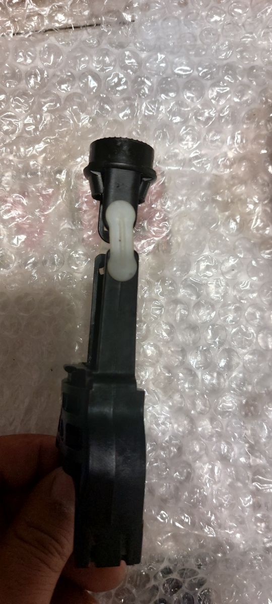 piezas  del interior de la palanca del cambio