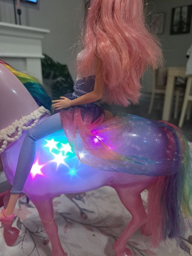 Barbie Dreamtopia Unicornio y Muñeca