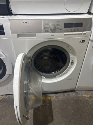 Lavadora Secadora AEG 8kg Carga Frontal