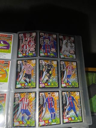 Álbum Adrenalyn XL La Liga 2016-17 casi completo