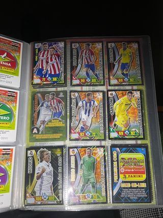 Álbum Adrenalyn XL La Liga 2016-17 casi completo