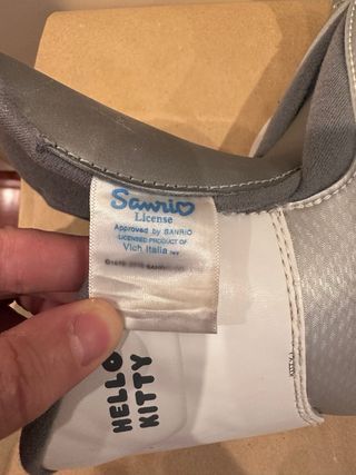 Botas de esquí niña Hello Kitty. Talla 22,5 cm 