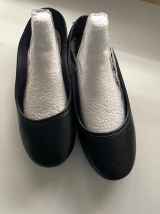 Manoletinas negras talla 39