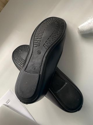 Manoletinas negras talla 39