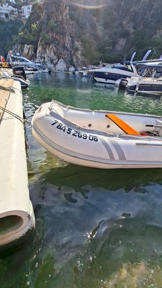 Embarcación Zodiac 7BA-5-269-06