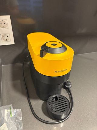 Cafetera Nespresso Vertuo Pop Mango