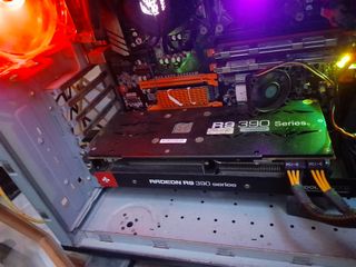 Scheda Video Radeon R9 390 Series