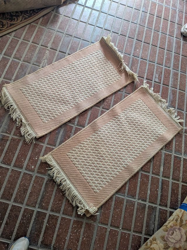 Alfombras beige y rosa (2 unidades)