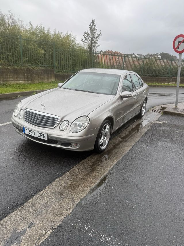 Mercedes-Benz Clase E 2004