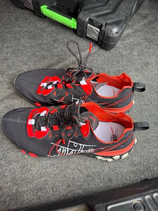 Nike React Zapatillas Negras y Rojas