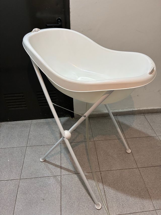 Vaschetta da bagno per bambini con supporto