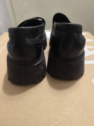 Zapatos de piel negros con plataforma