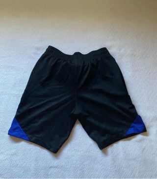Pantalón corto entrenamiento PSG talla 9 
