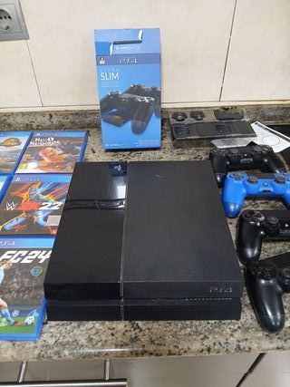 PlayStation 4, 500GB, 6 juegos, 4 mandos
