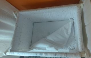 Minicuna tijera blanca a estrenar