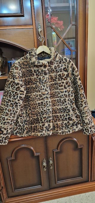 Abrigo pelito leopardo beige y marrón
