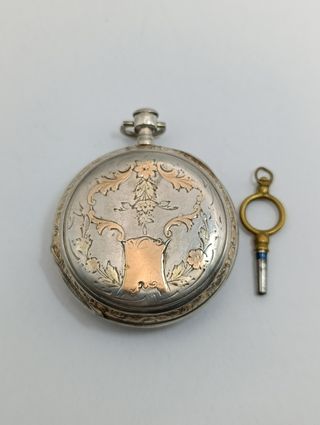 Reloj de bolsillo antiguo