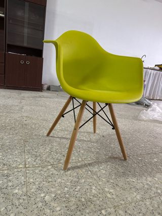 Silla Diseño Escandinavo Patas Madera Amarilla