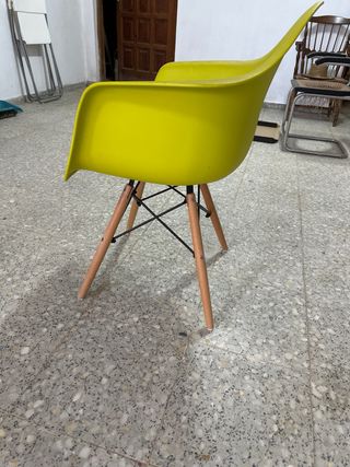 Silla Diseño Escandinavo Patas Madera Amarilla